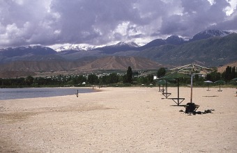  Za�l� sl�va pl�� jezera Issyk-kul 