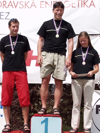  V�t�zn� akademici - 1. Richard Bojda, 2. Jan Balcar (vlevo), 3. Mark�ta Tom�kov� (vpravo) 