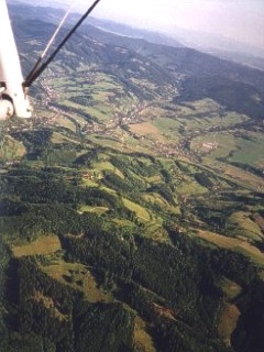 Huslenky (v popředí Start u Sívků - JV 300m)