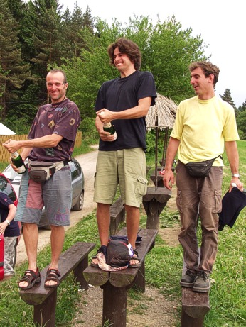  V�t�zov� 2. ligov�ho z�vodu - 1. Karel Vejchodsk� (uprost�ed), 2. Franti�ek Pavlou�ek (vlevo), 3. Jan Kupka (vpravo) 