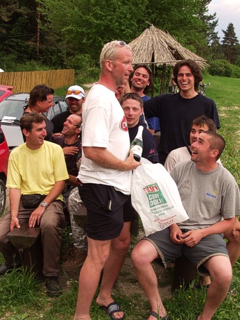  V�t�zn� t�my Fredy, AAAA a Div�ci v zat��ce 