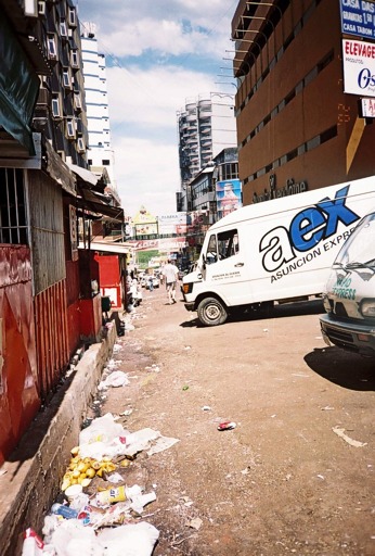  Paraguaysk� borcus pod mrakodrapy 