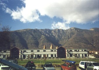  Pohled na start z p�ist�va�ky 