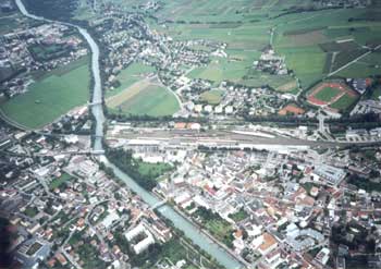  M�sto Lienz z paluby hadrapl�nu 