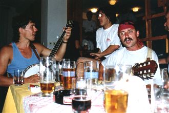  Nad Tatrou sa bl�ska, hromy divo bij� ... 