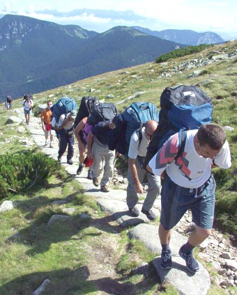  V�stup na startovi�t�, v d�lce na obzoru Vysok� Tatry 