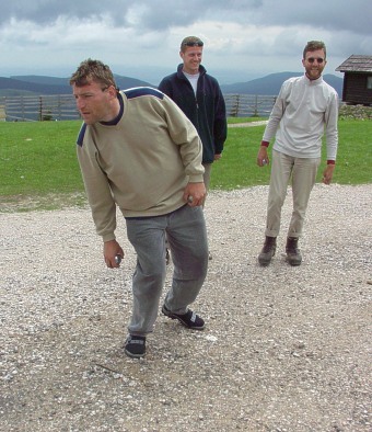  Milan Masa��k, Marek Valdmann, Martin Pacejka a Petanque 