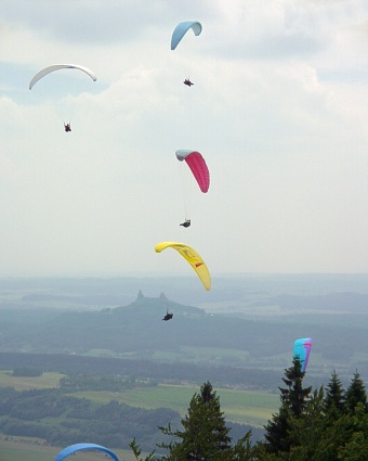  Nad ji�n�m svahem 