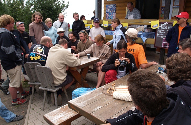  U st�nku na levnou klob�su 