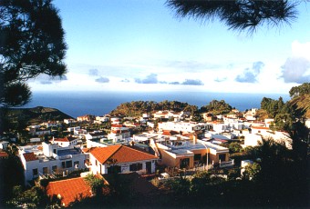 Vesnička Fuencaliente (Los Canarios) na jižním cípu ostrova La Palma Vesnička Fuencaliente (Los Canarios) na jižním cípu ostrova La Palma
