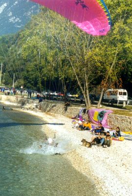  Alespo� pad�k je v suchu 