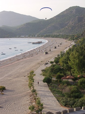  V podve�er nad p�ist�va�kou 