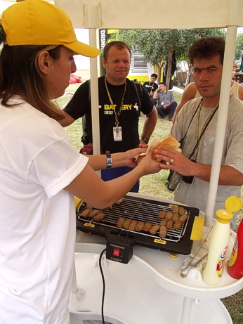  Lehk� ob�d na pl�i je pro ��astn�ky festivalu zdarma 