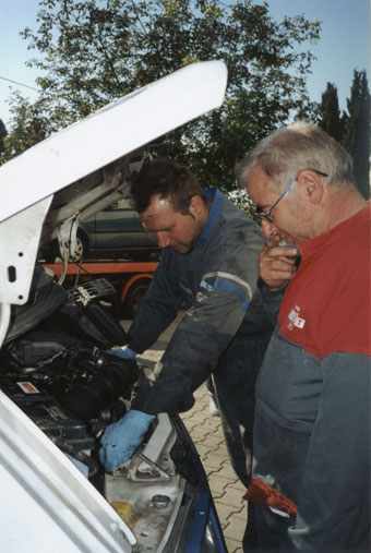  Nejlep�� by bylo vym�nit cel� motor ... 