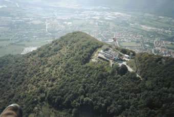  Startovi�t� Costa Lunga (fotil Martin) 