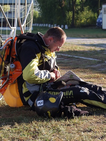  Pavel B�ezina p�ed startem 