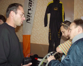  U st�nku firmy Nirvana Paragliding 