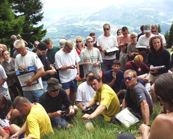  Briefing na startovi�ti 