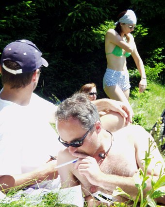  Milan Michna a Mirek Varva�ovsk� p�ipravuj� dne�n� discipl�nu, ka�d� ov�em po sv�m 