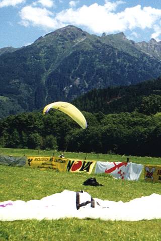  Solid�rn� Petra Krausov� p�ed p�skou 