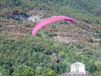  Martin Pacejka p�ist�v� v c�li 