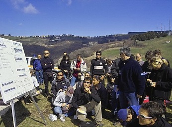  Briefing na startovi�ti 