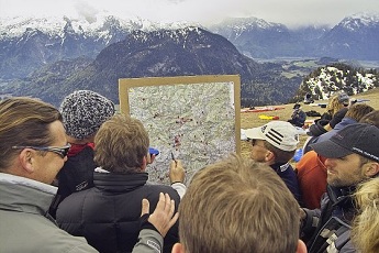  Briefing na startovi�ti Trattberg 