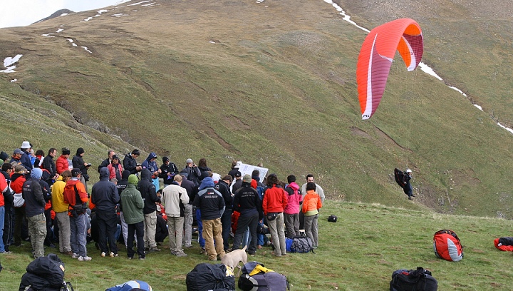  Briefing na startovi�ti 