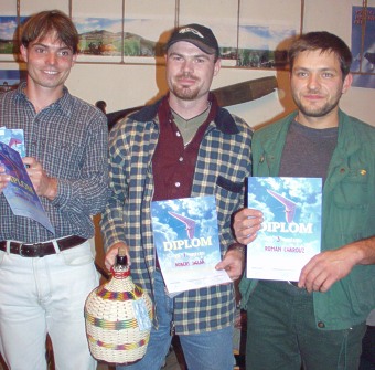  V�t�zov� Poh�ru sponzor� - zleva Standa Filip, Robert Jagla� a Roman Charouz 