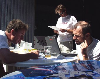  Prezentace z�vodn�k� 