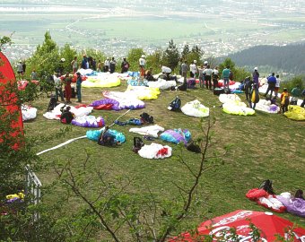  Pln� kopec div�k� a jedin� s�lista ve vzduchu 