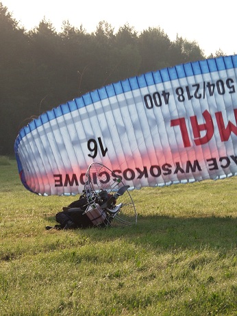  Polsk� z�vodn�k Piotr Krupa a zlomen� vrtule p�i p�du 