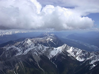  Cez Golden Mountains 