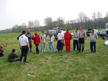  Pavel �t�p�n vysvet�uje pravidl� slalomu 