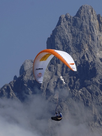  Raku�an Helmut Eichholzer ve vzduchu 